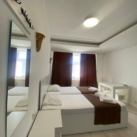 Апартаменты В Жк Рахат Astana Ngoại thất bức ảnh